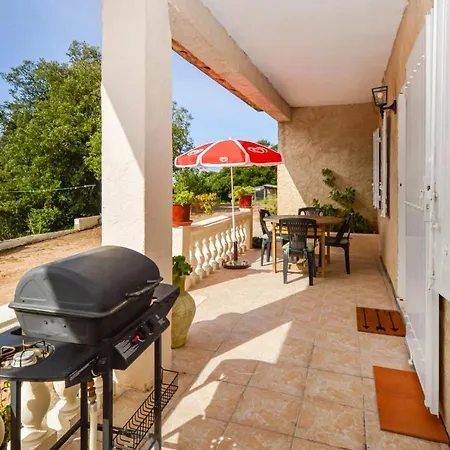 Nicolas Апартаменты *